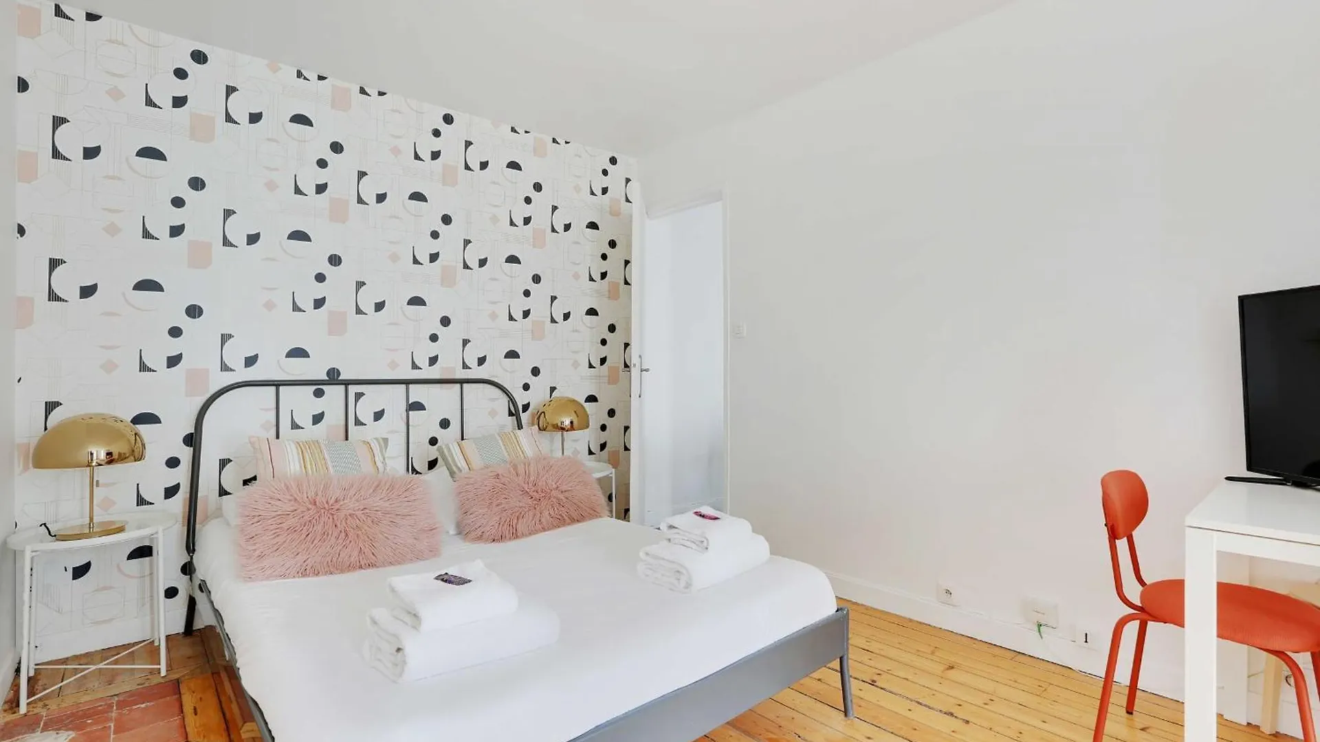 Charming Appartement - 1Bd-4P - Batignolles Paris Apartment