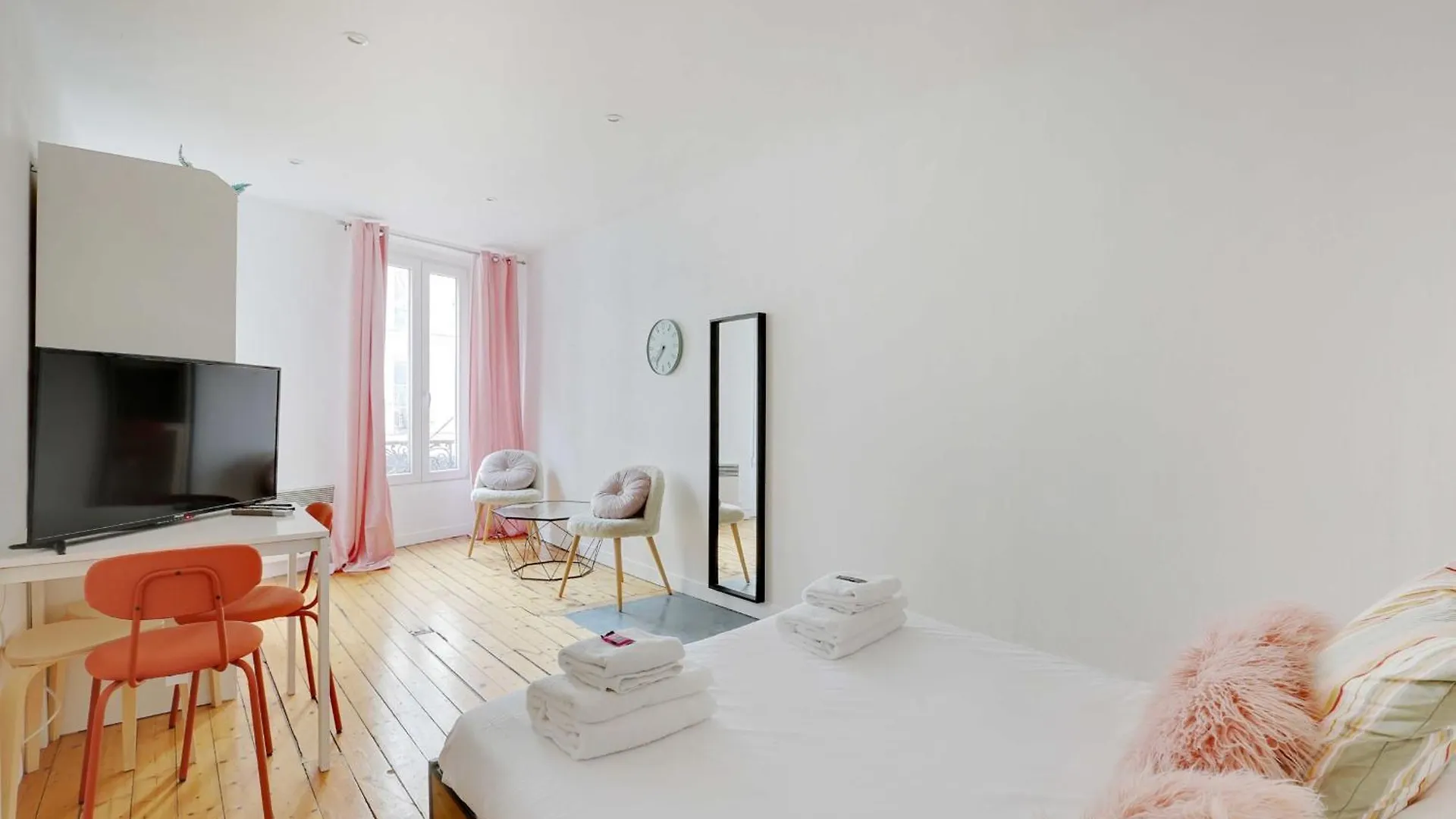 Charming Appartement - 1Bd-4P - Batignolles Párizs Apartman