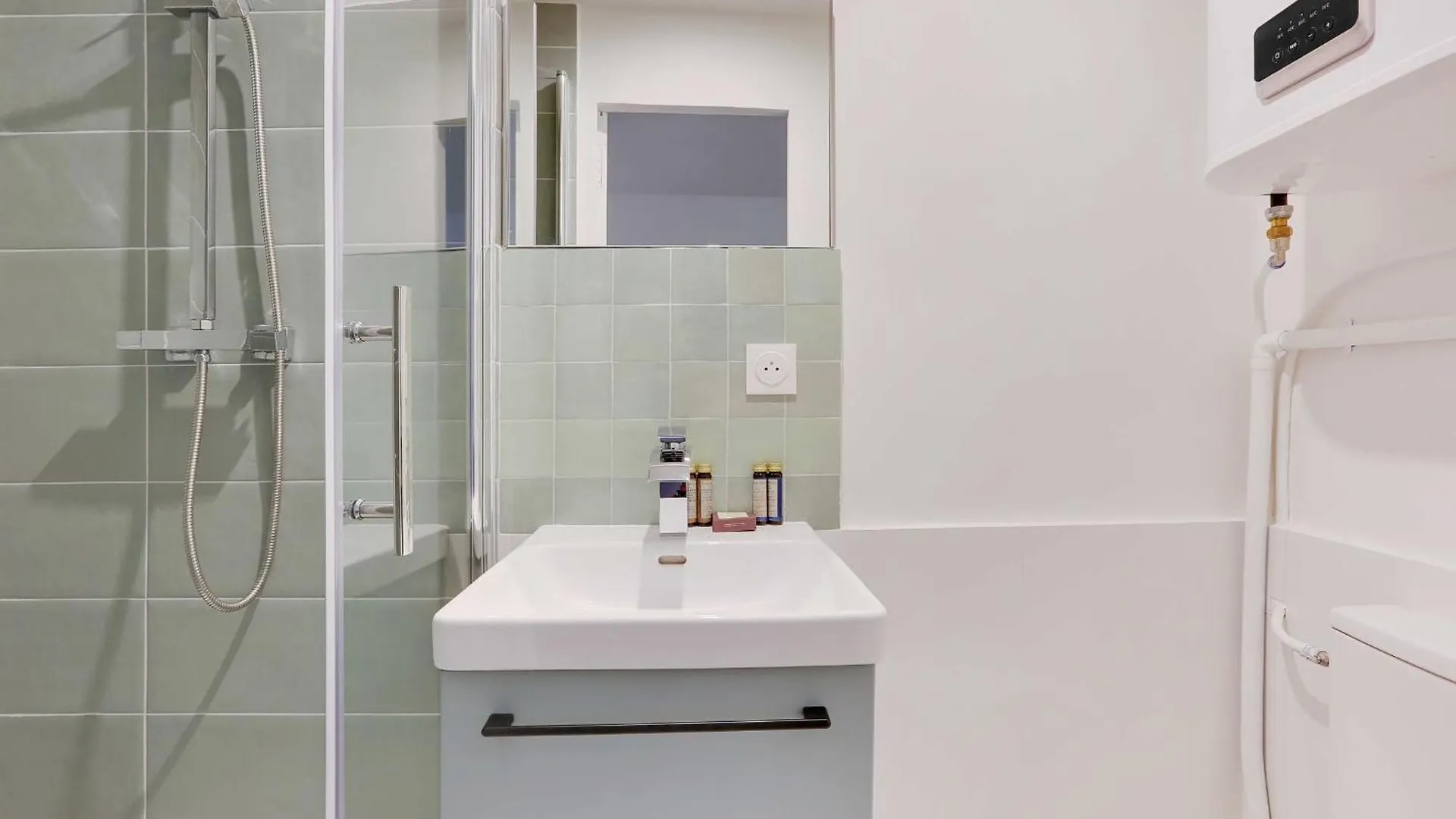 Charming Appartement - 1Bd-4P - Batignolles Párizs